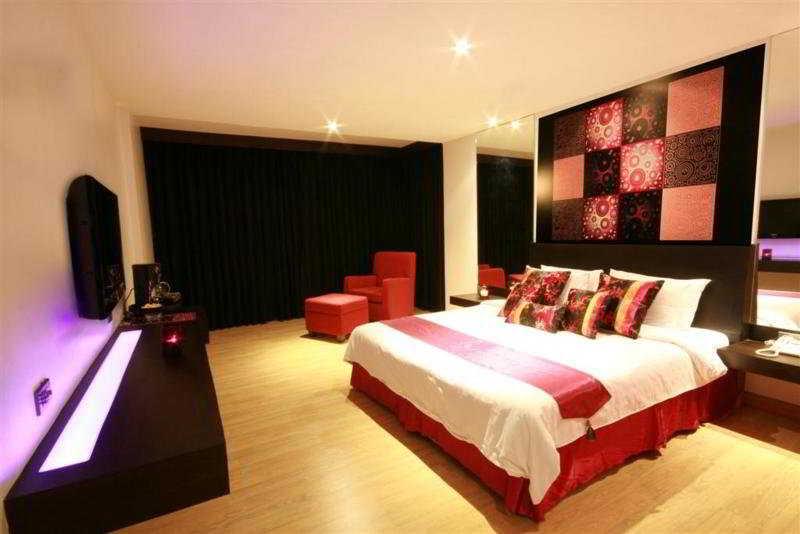 Grand Inn Hotel Бангкок Номер фото